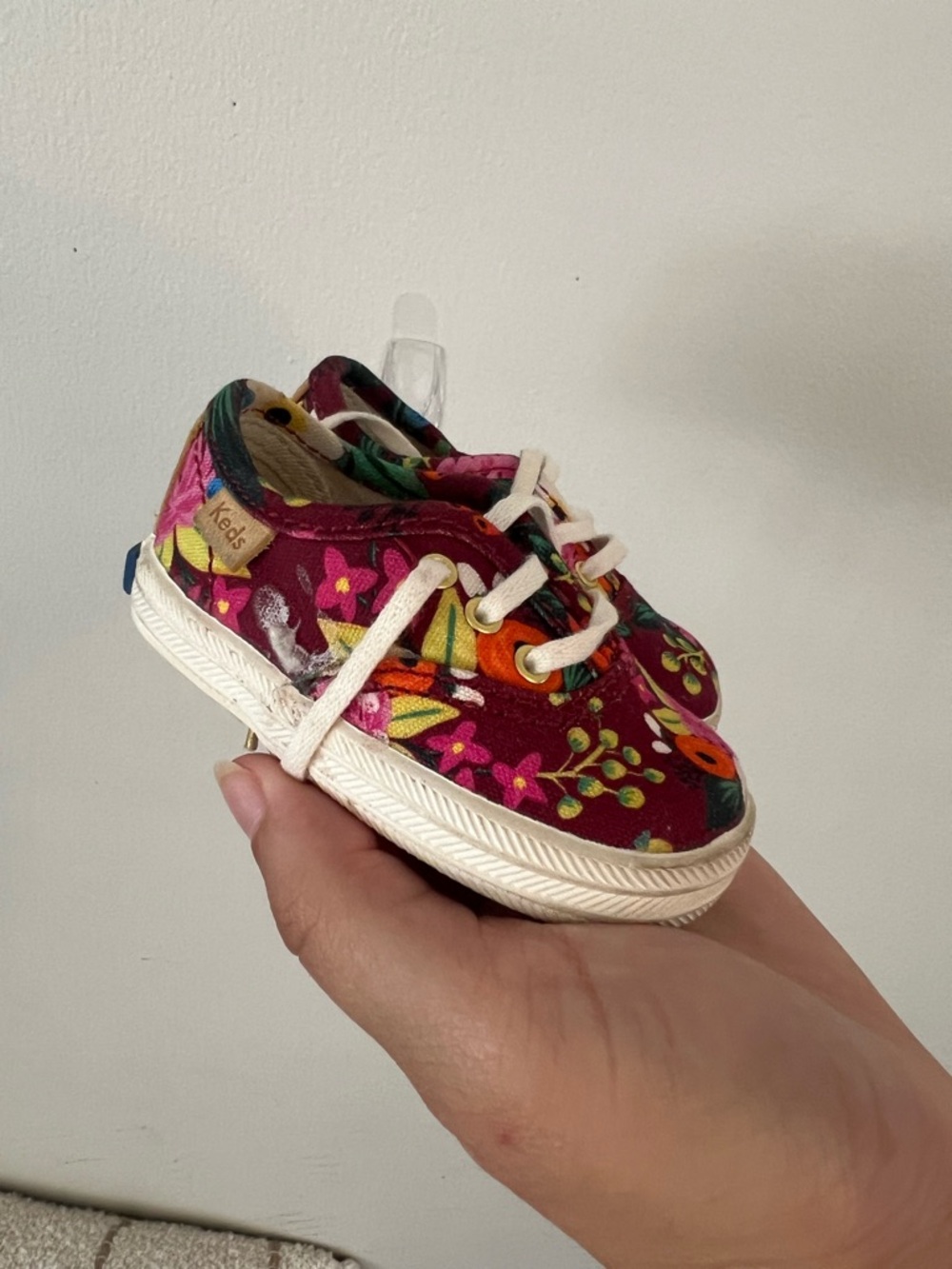 Keds x Rifle Paper Co. Floral Burgundy Baby shoe